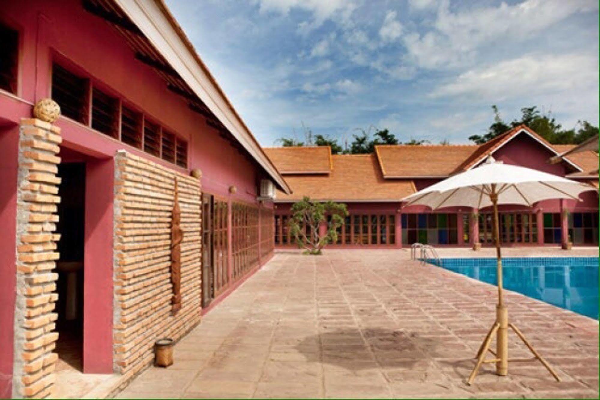 Chiangmai Royal Creek Hotel Hang Dong Exteriér fotografie