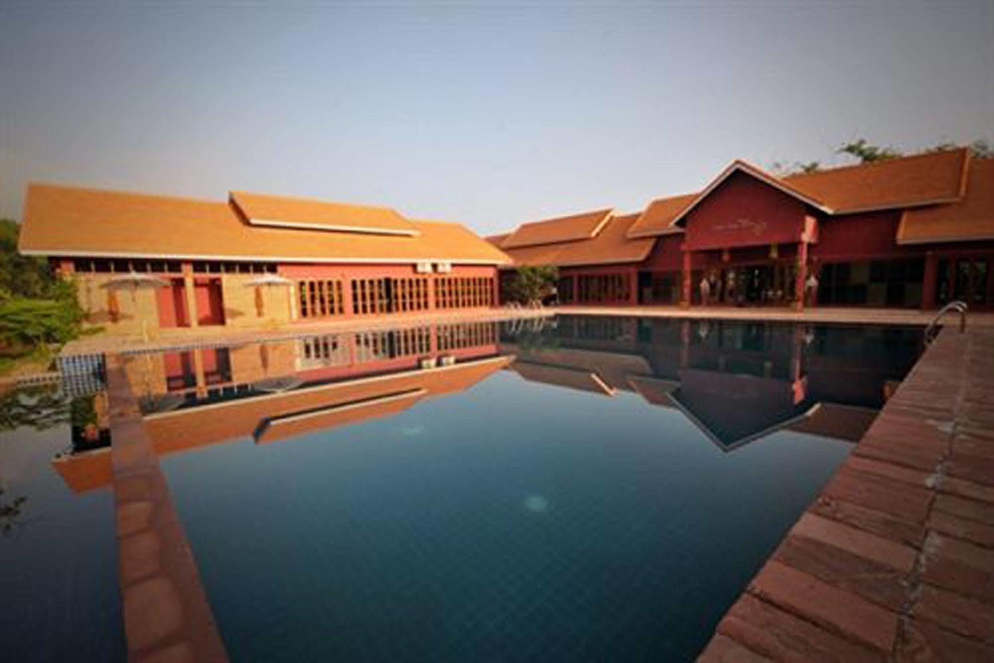Chiangmai Royal Creek Hotel Hang Dong Exteriér fotografie